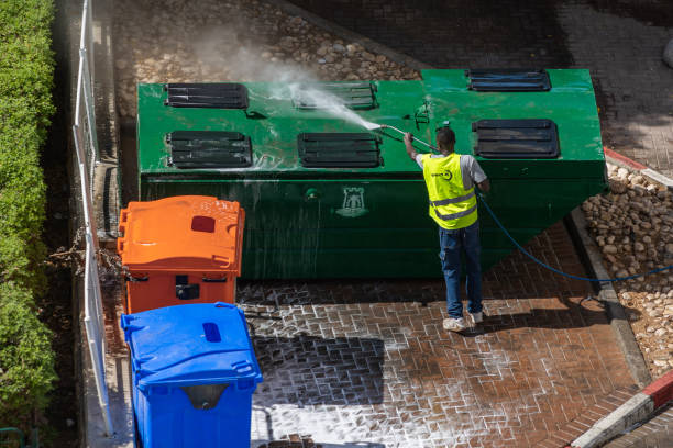 Best Concrete Pressure Washing  in Louisiana, MO